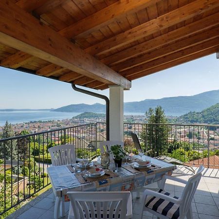 Panoramic'S Loft Lejlighed Verbania Eksteriør billede